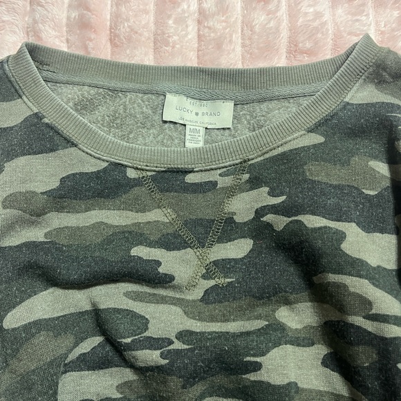 Lucky Brand Camouflage Long Sleeve Tee - Picture 4 of 4